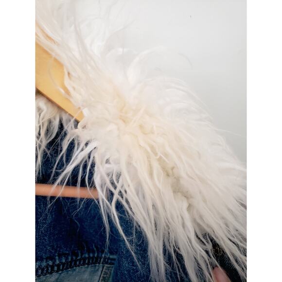 Paige Heidi Faux Fur Collar Cropped Denim Jacket Size Small - Picture 12 of 13